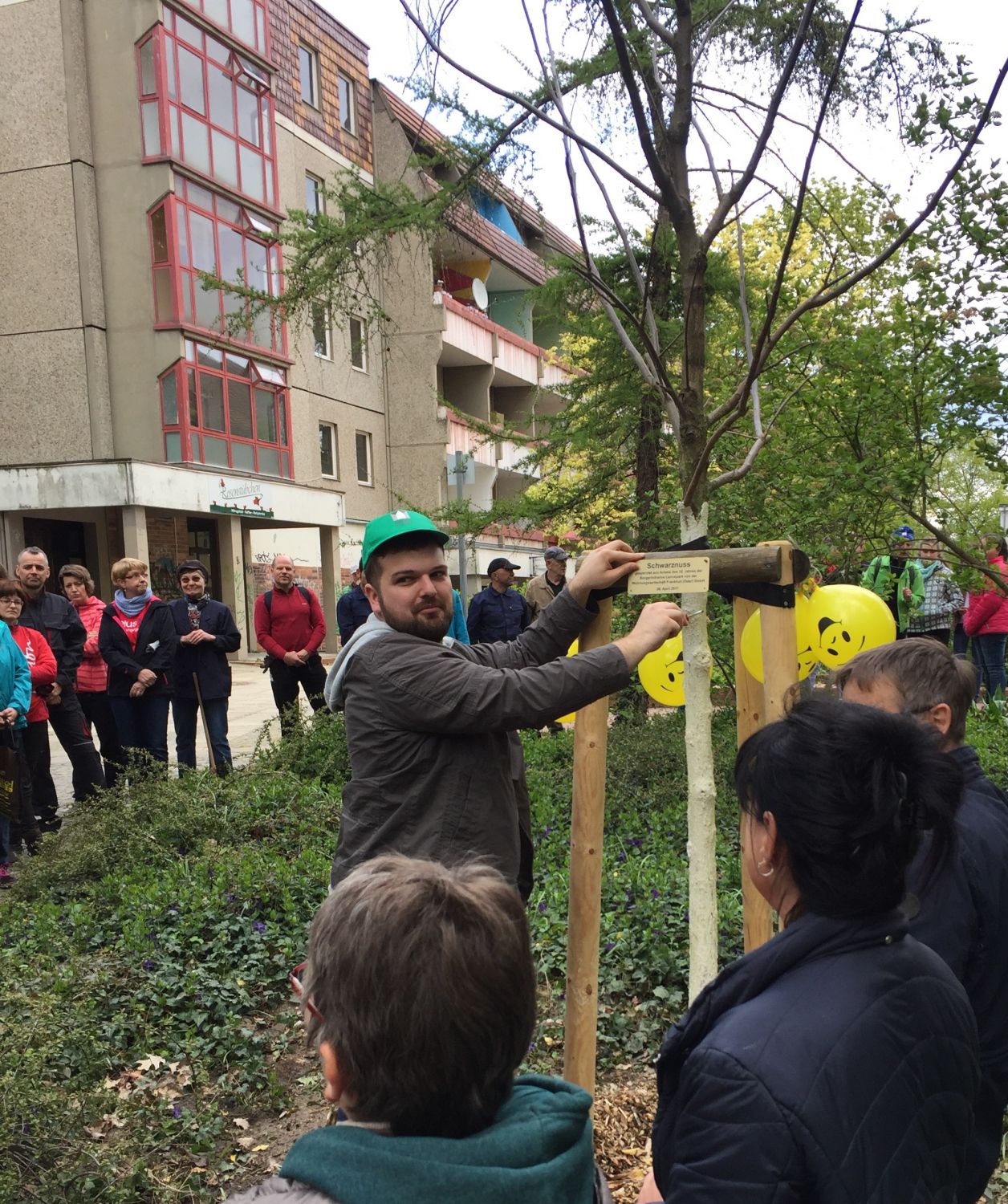 WOWI unterstützte auch in diesem Jahr den Lennéparkputz ...