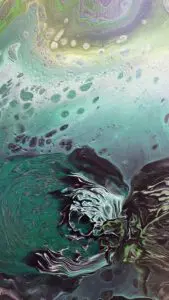 Abstraktes Talent-Atelier Design in Grün- und Schwarztönen, IMG_7144, Farbverläufe und dynamische Fließmuster