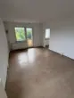 Wohnzimmer - 2‑Raum-Wohnung mit Loggia