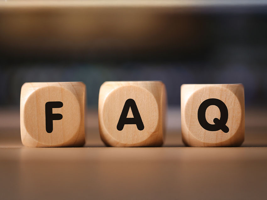 WOWI-FFO-Frankfurt-Oder-FAQ Drei Holzklötze mit den Buchstaben F, A, Q. Wow! Infos und Service für Frankfurt (Oder): Häufig gestellte Fragen.