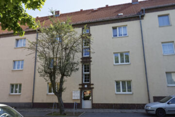 2‑Zimmer-Wohnung mit Balkon und Renovie­rungs­bonus, 15234 Frankfurt (Oder), Wohnung