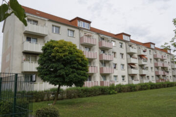3‑Raum-Wohnung, Küche und Bad mit Fenster, Balkon, 15236 Frankfurt (Oder), Wohnung