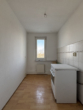 Detailansicht - 2‑Raum Wohnung Küche, Bad mit Fenster