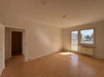 Detailansicht - 2‑Zimmer-Wohnung mit Loggia und Renovie­rungs­bonus