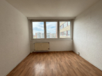 Detailansicht - 2 Zimmer mit Blick über die Stadt + Renovierungsbonus!