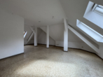 Detailansicht - 2‑Zimmer-Dachge­schoss-Wohnung in Bahnhofsnähe