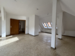 Detailansicht - 2‑Zimmer-Dachge­schoss-Wohnung in Bahnhofsnähe